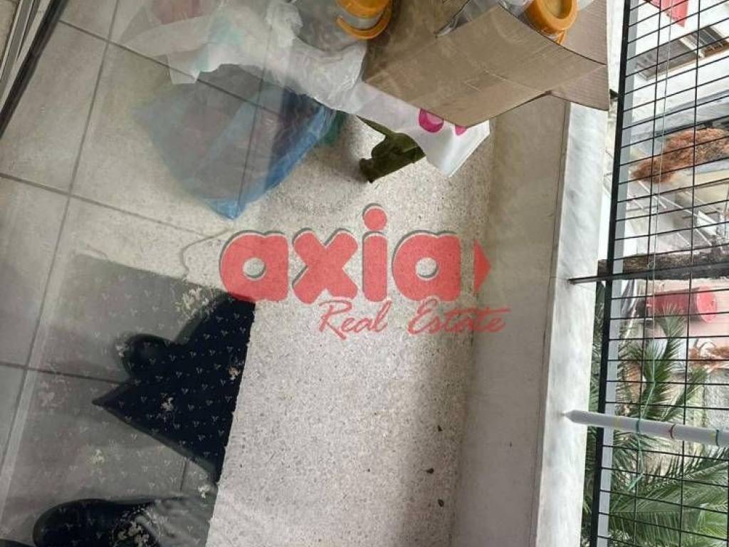 Καβάλα, Κέντρο: Πωλείται  Γκαρσονιέρα 50τ.μ. στον 1ο όροφο