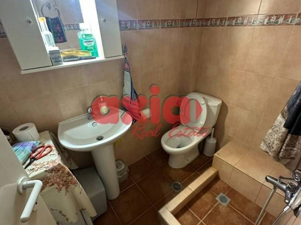 Καβάλα, Κέντρο: Πωλείται  Γκαρσονιέρα 50τ.μ. στον 1ο όροφο