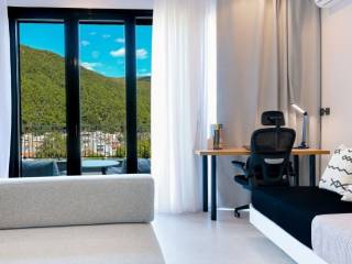 Esoteriko diamerismatos me omorphe thea.