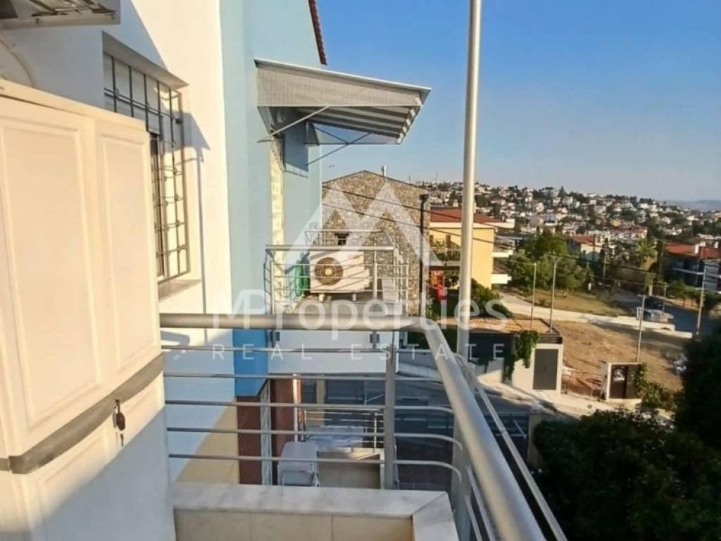 Θέα από μπαλκόνι