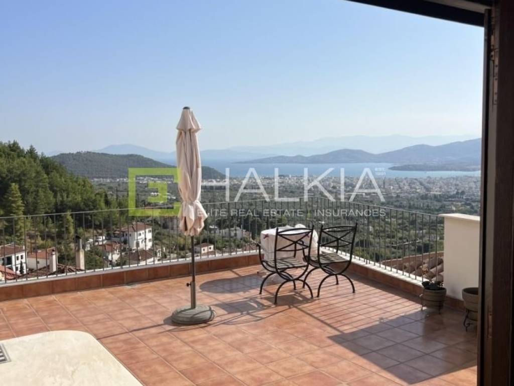 Θέα από μπαλκόνι