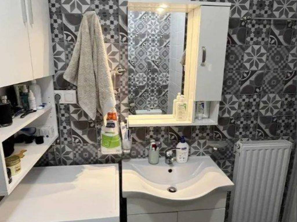 Forumland Real Estate, Μπάνιο