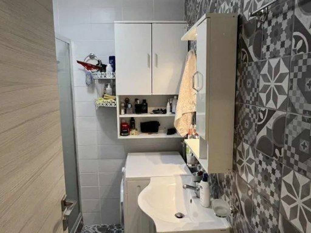 Forumland Real Estate, Μπάνιο