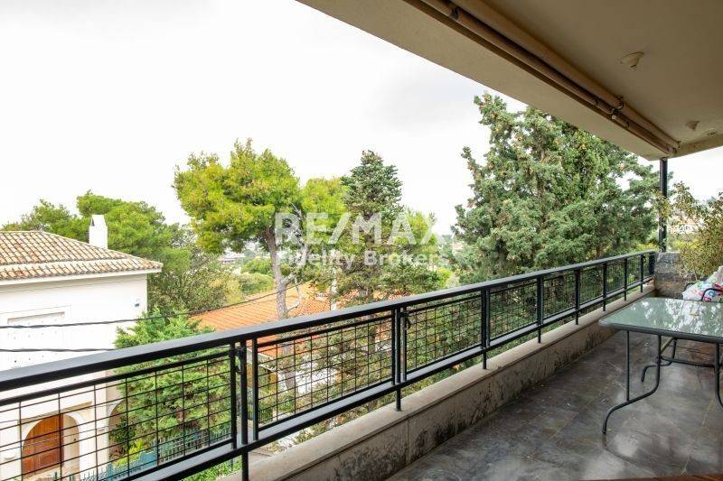 Θέα από μπαλκόνι