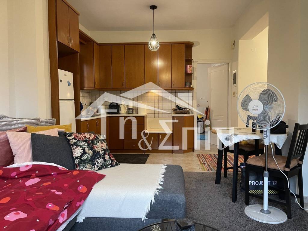 Σαλοκουζίνα