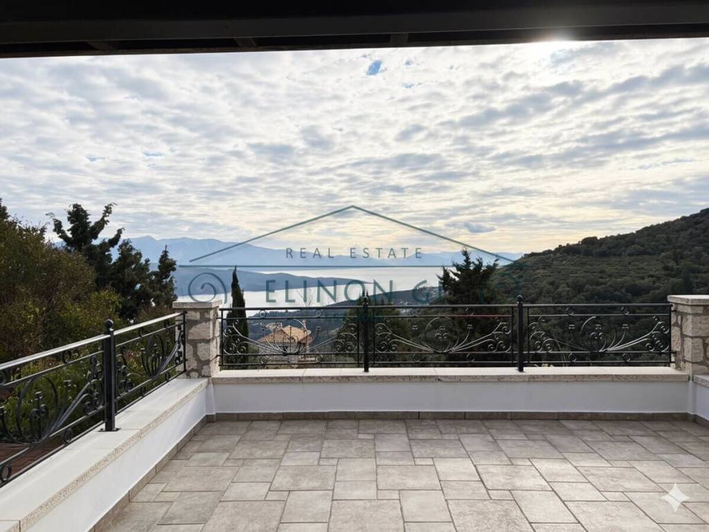 E thea ste Anatole apo ton proto oropho