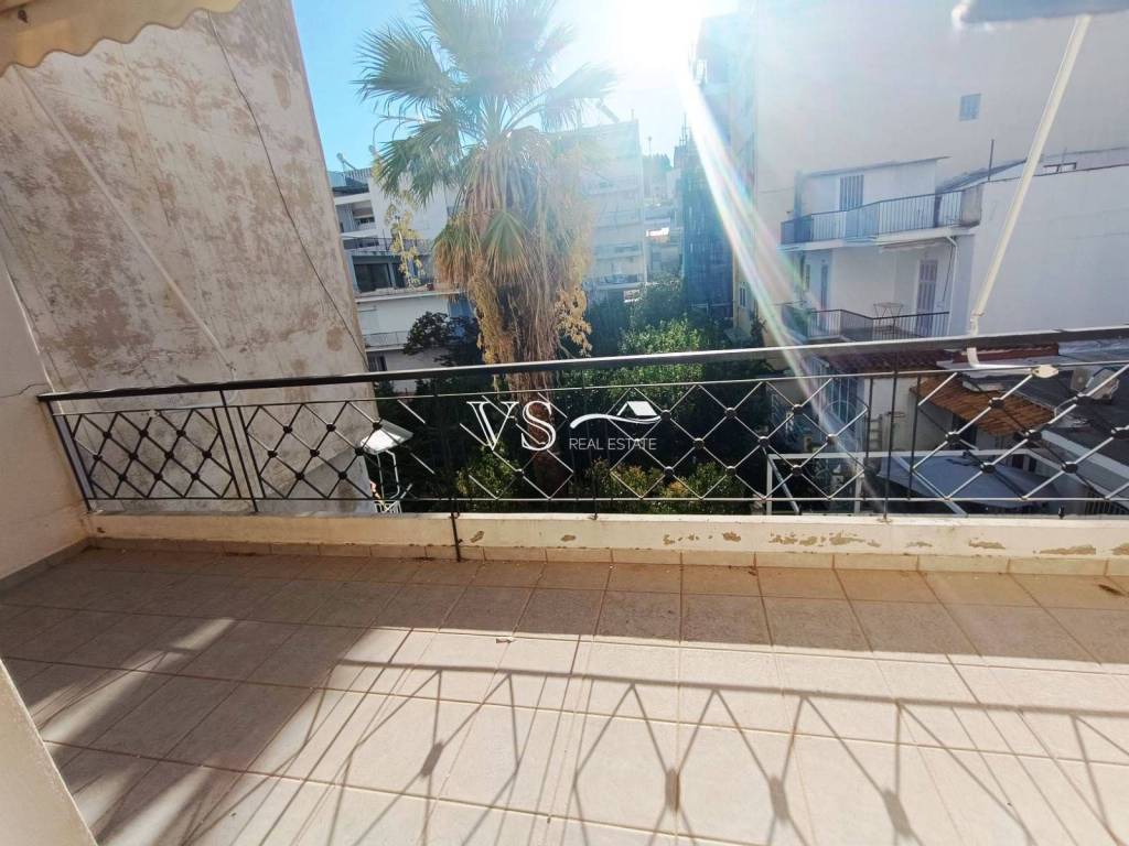 Θέα απο μπαλκόνι