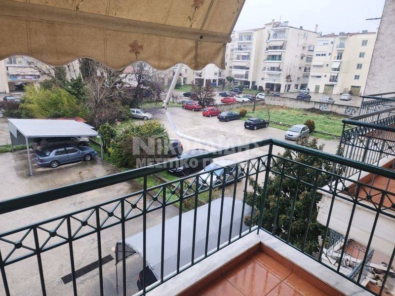 Θέα από μπαλκόνι