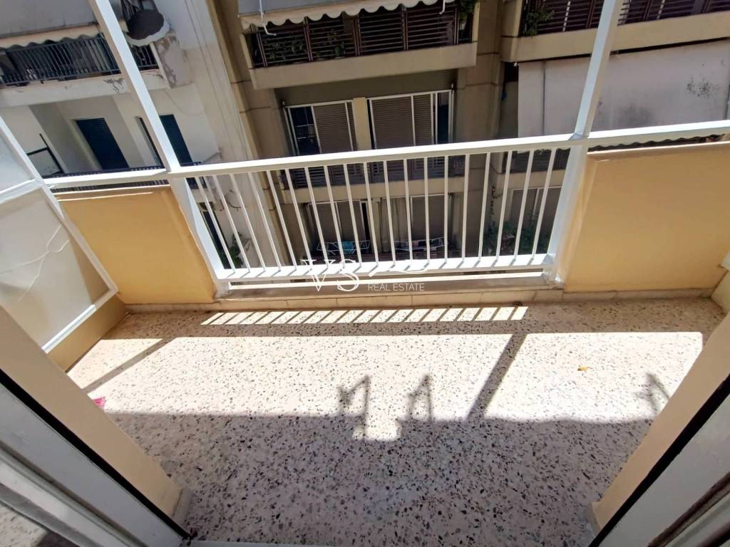 Θέα απο μπαλκόνι