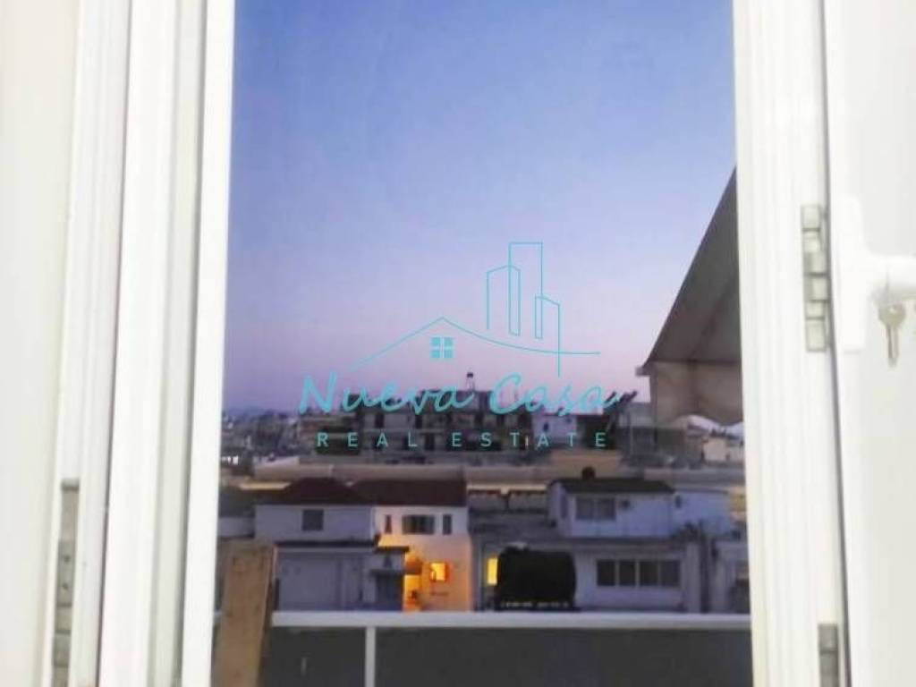 Θέα απο μπαλκόνι