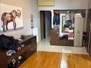 Forumland Real Estate, Χωλ