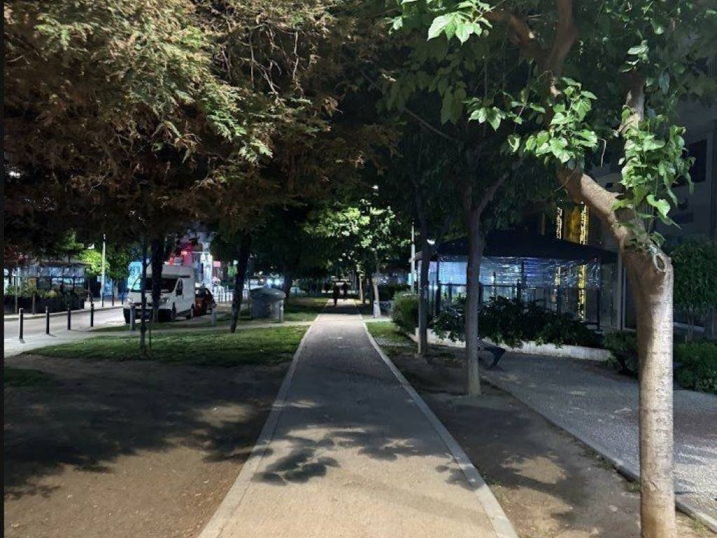 Forumland Real Estate, Κατάστημα