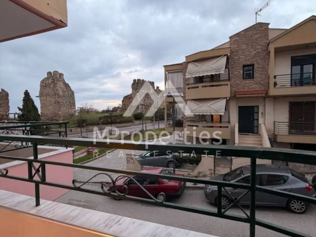 Θέα από μπαλκόνι