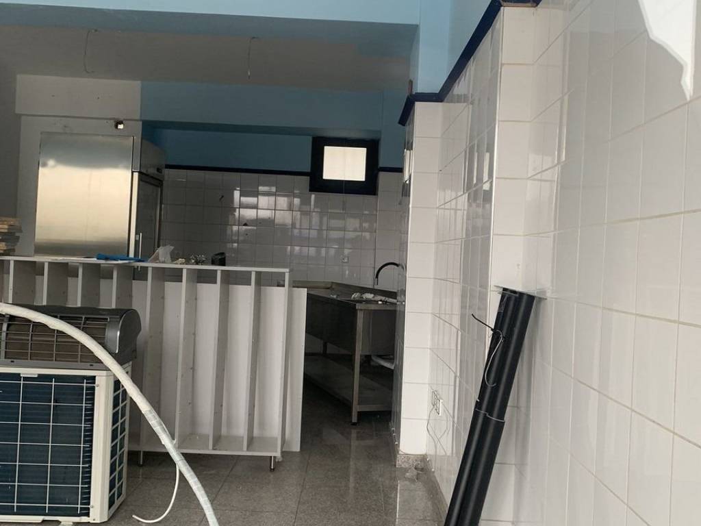 Forumland Real Estate, Ισόγειο κατάστημα