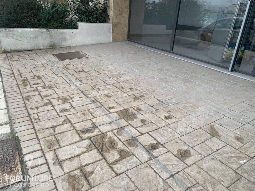 Forumland Real Estate, Εξωτερική Όψη