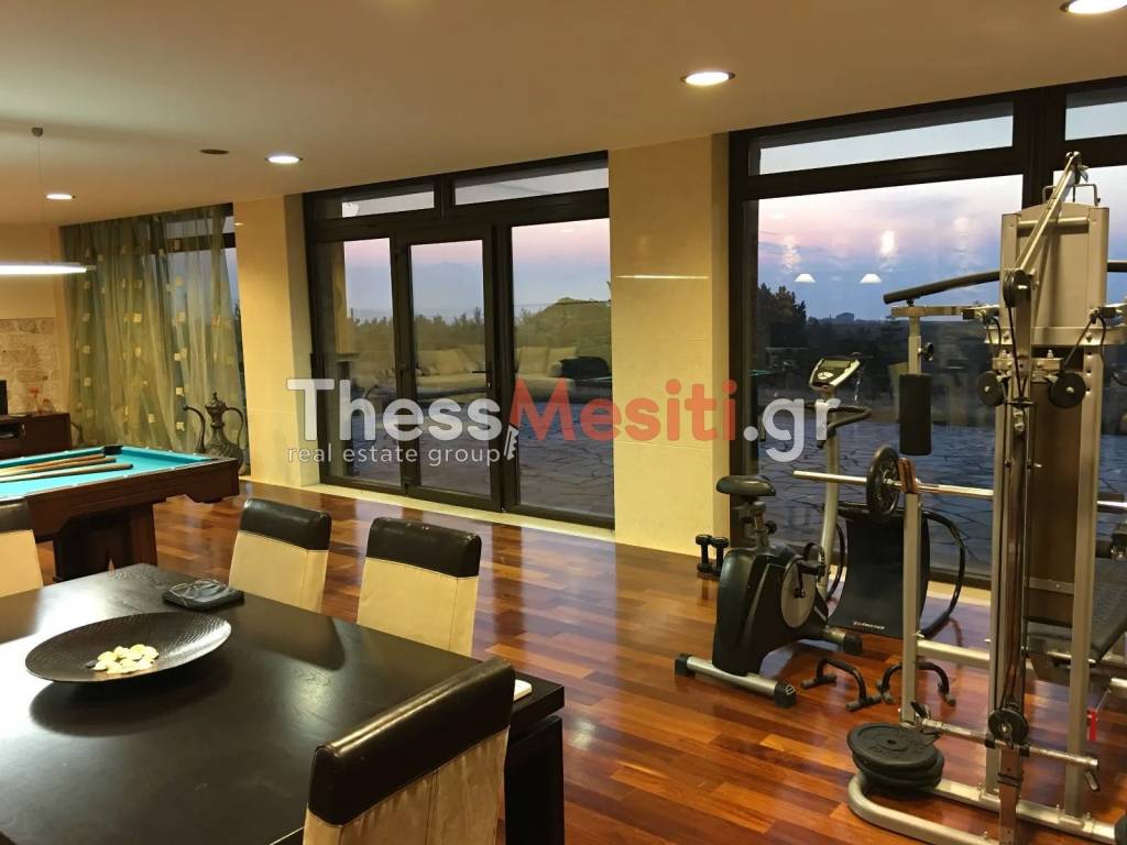 Εσωτερικοι χώροι