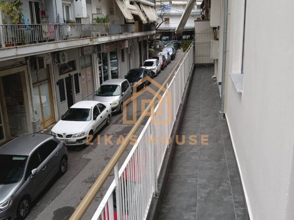 Θέα από μπαλκόνι