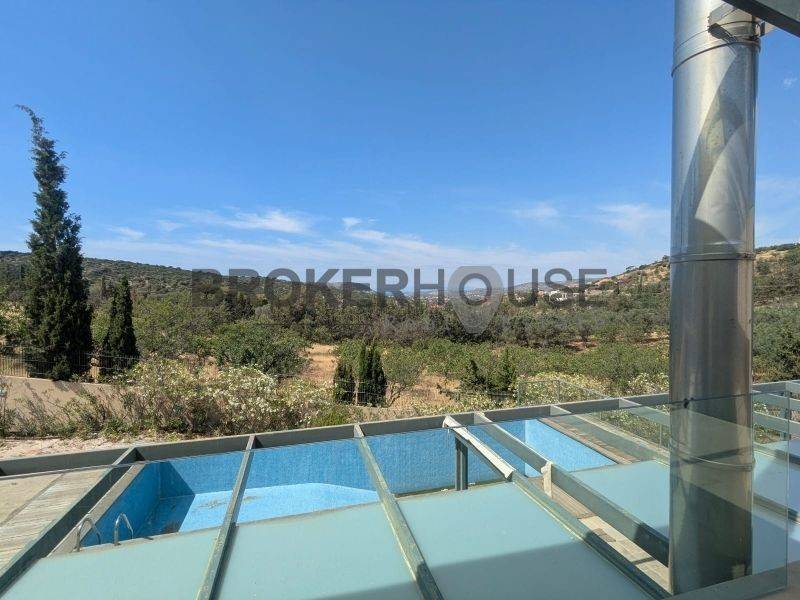 Πισίνα,Θέα από μπαλκόνι