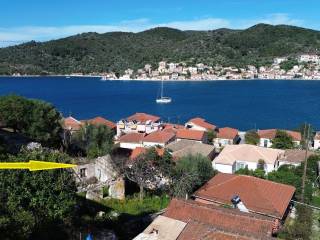 Location and views of ruin for sale in Vathi Ithaca