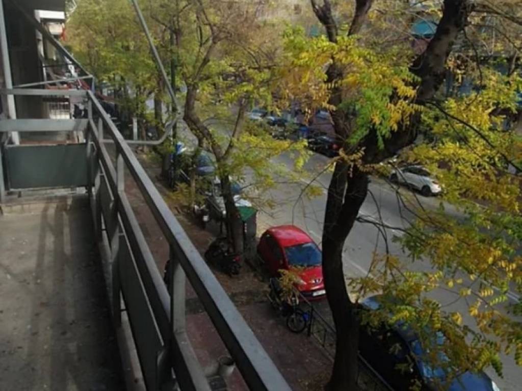 Θέα από μπαλκόνι