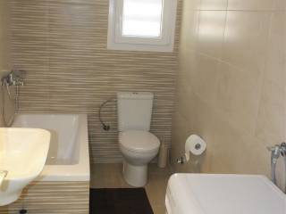 Ενοικιάζεται πλήρως ανακαινισμένο και επιπλωμένο