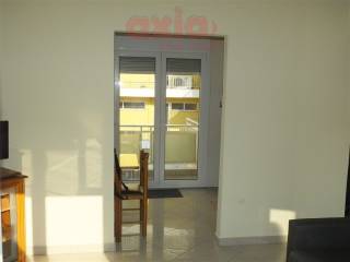 Ενοικιάζεται πλήρως ανακαινισμένο και επιπλωμένο