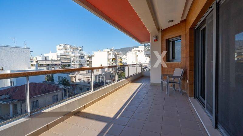 Θέα από μπαλκόνι