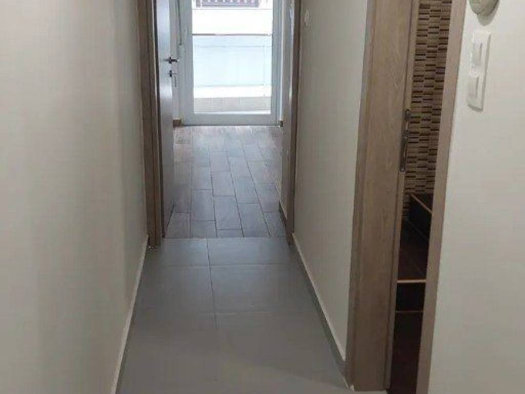 Forumland Real Estate, Διάδρομος