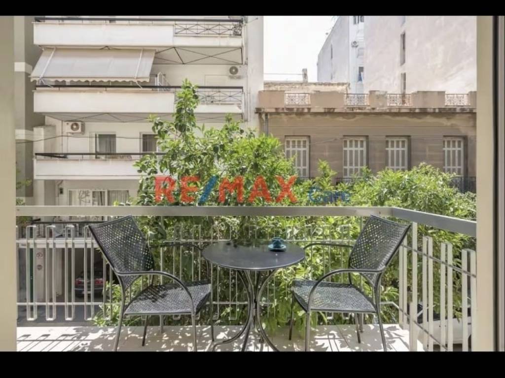 Θέα από μπαλκόνι