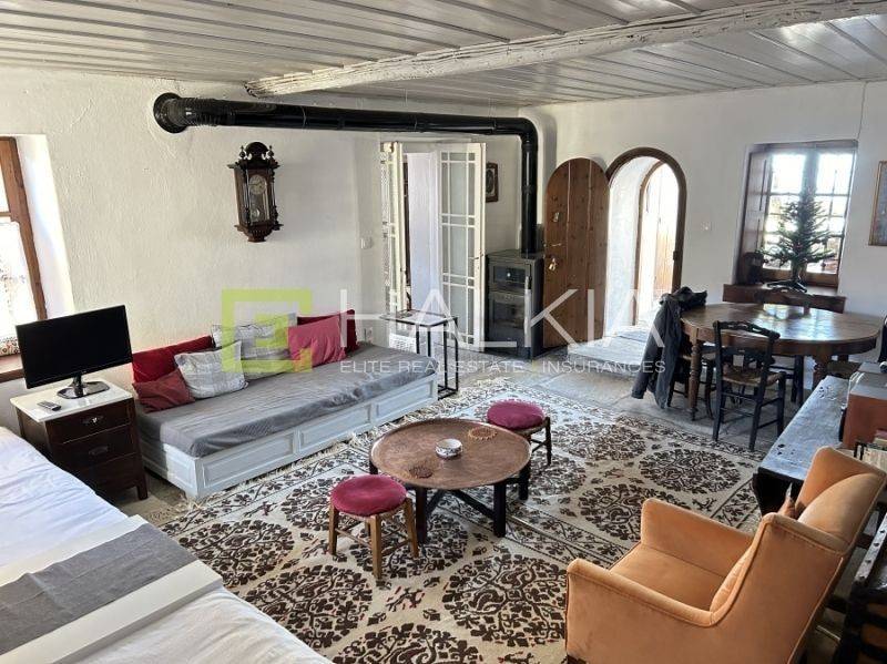 Σαλόνι ισογείου