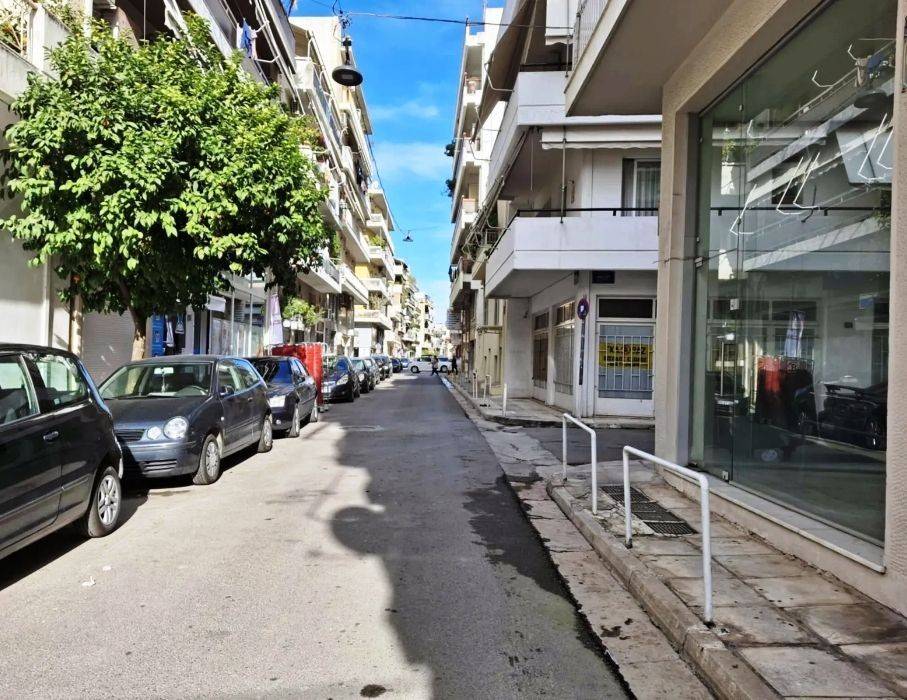 3' περπάτημα από metro Αγ. Ιωάννης