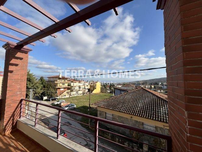 Θέα από μπαλκόνι