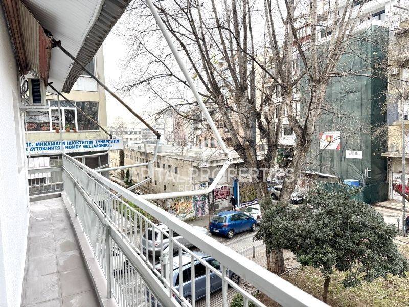 Θέα από μπαλκόνι