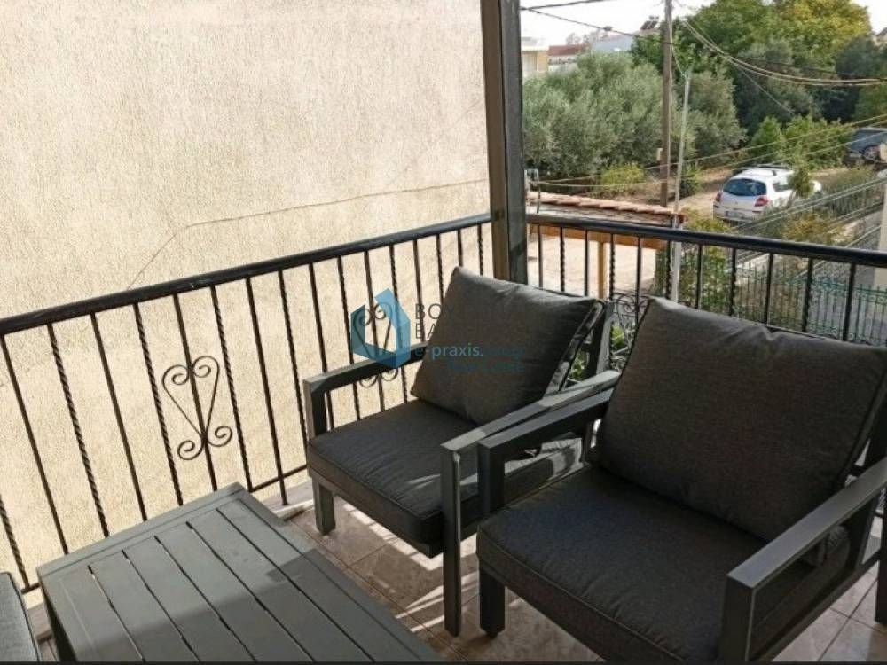 Μπαλκόνι στο σαλόνι