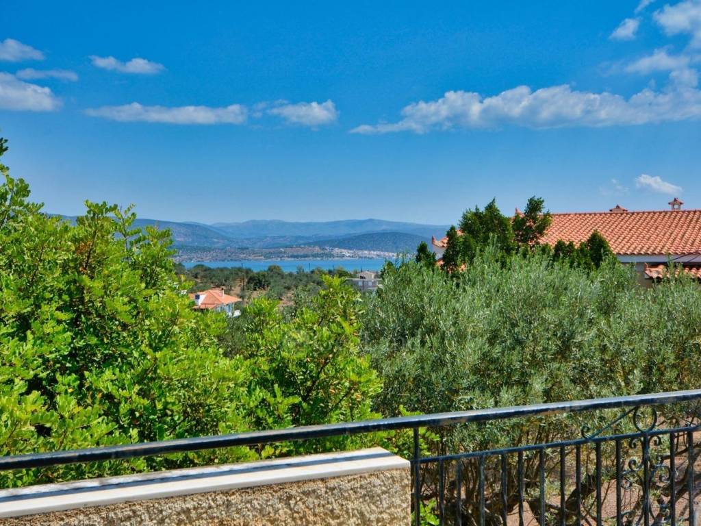 Θέα από μπαλκόνι