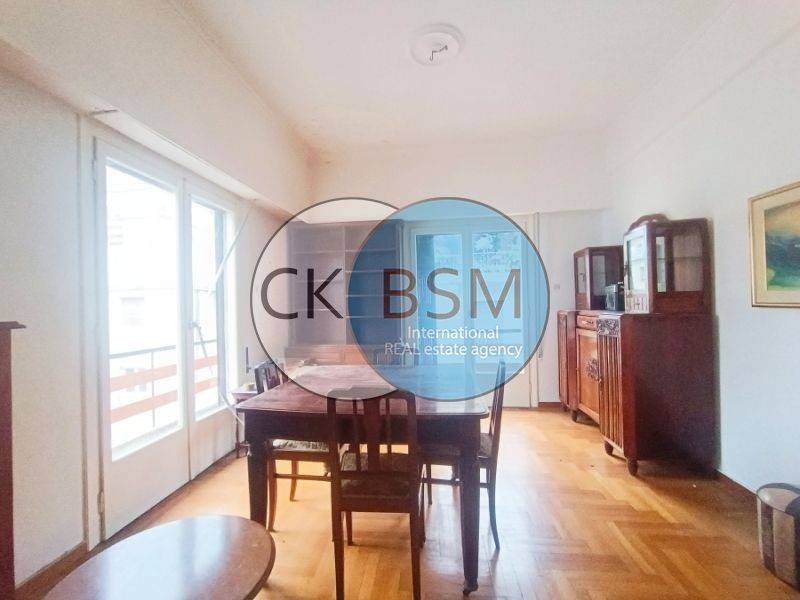 Άποψη τραπεζαρίας / Dining room view