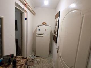 ΧΩΛ ΕΙΣΟΔΟΥ ΚΑΙ ΔΙΠΛΑ ΤΟ ΜΠΑΝΙΟ