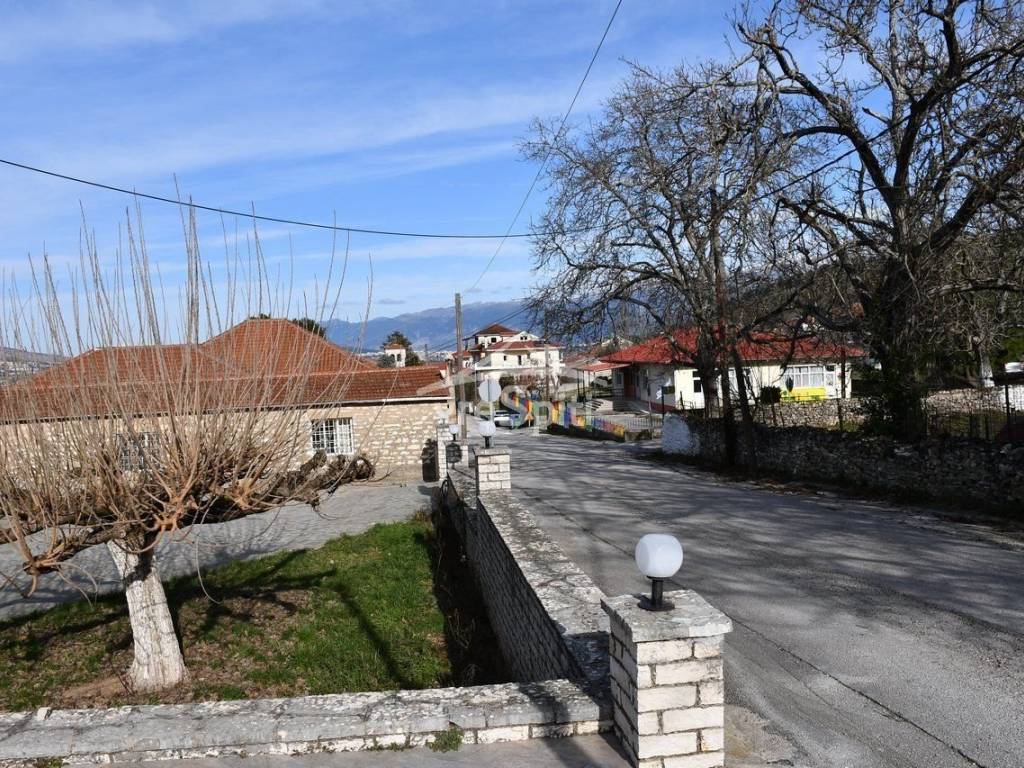 ΑΠΟΨΗ ΟΙΚΟΠΕΔΟΥ