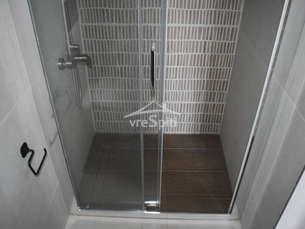 ΚΑΜΠΙΝΑ ΛΟΥΤΡΟΥ