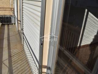 ΜΠΑΛΚΟΝΙ ΚΑΘΙΣΤΙΚΟΥ-ΥΠΝΟΔΩΜΑΤΙΟΥ