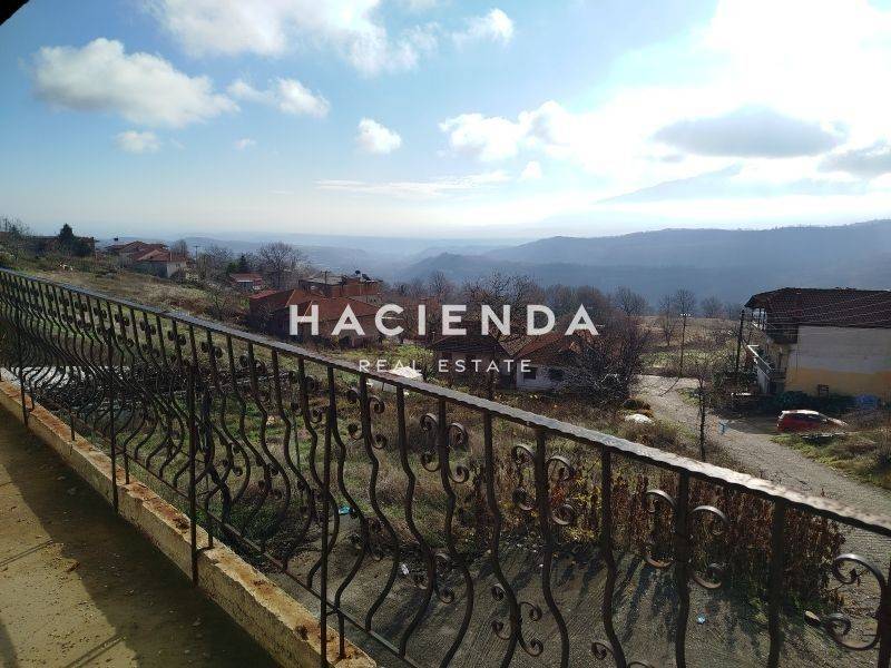 Θέα από μπαλκόνι