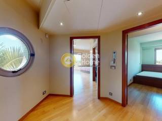 Χολ - Διάδρομος