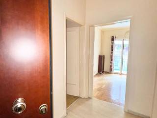 εισοδος και χωλ