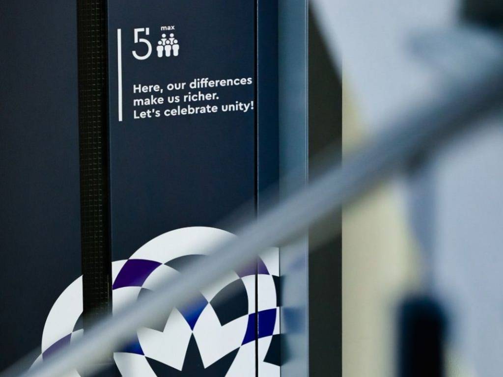 Leptomereies poy anadeiknyoyn ton charaktera toy ktirioy.