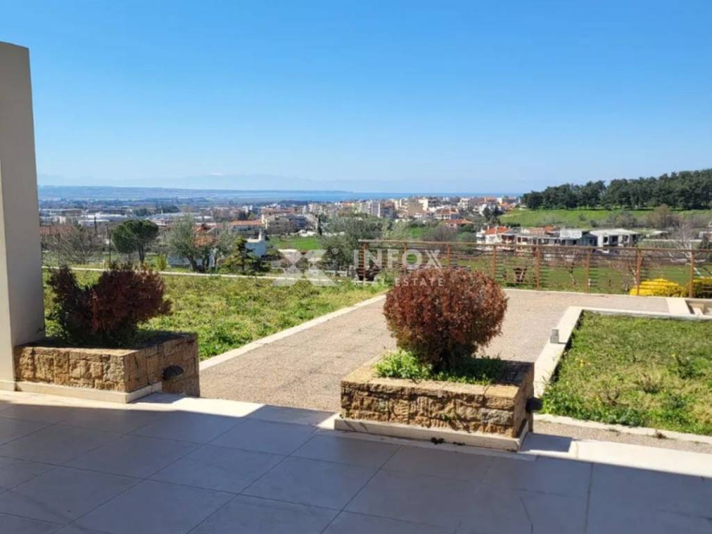 Θέα από μπαλκόνι