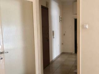 Forumland Real Estate, Χωλ