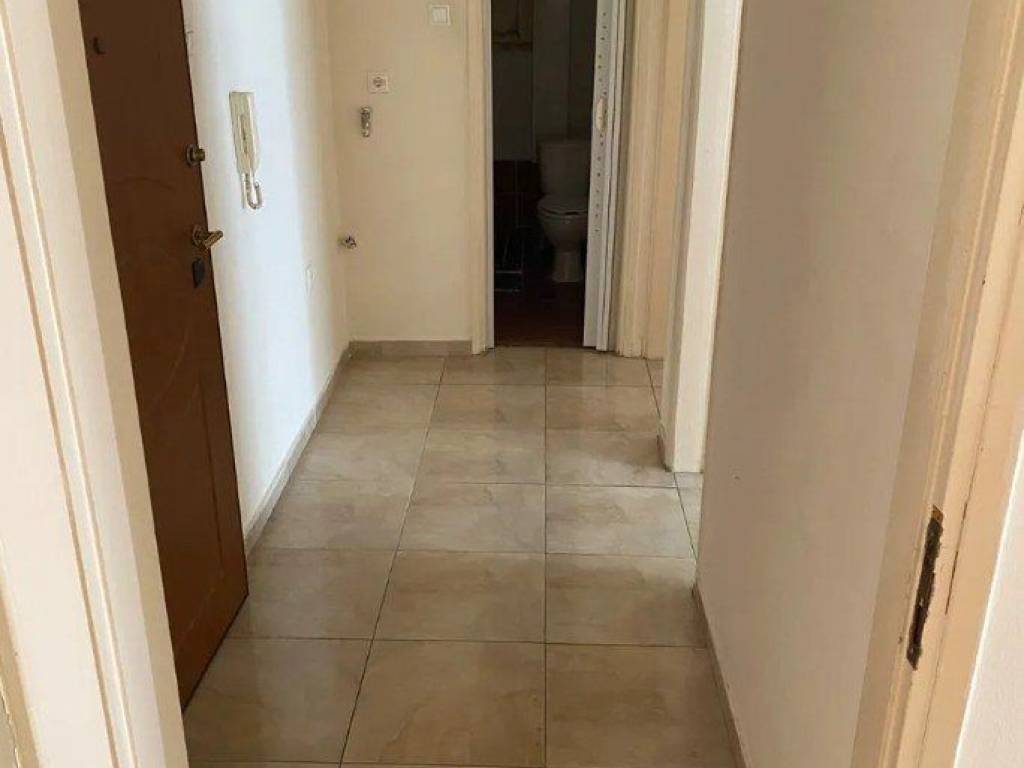 Forumland Real Estate, Διάδρομος