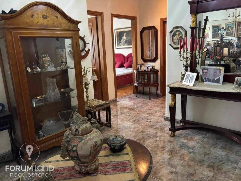 Forumland Real Estate, Σαλόνι με τζάκι