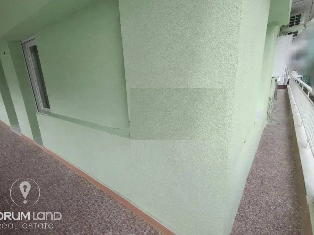 Forumland Real Estate, Βεράντες