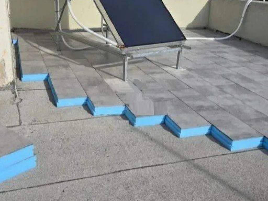 Forumland Real Estate, Ηλιακός θερμοσίφωνας